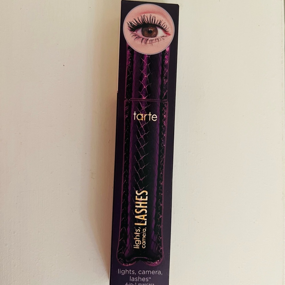 Tarte Lights, Camera, Lashes Mascara - Purple